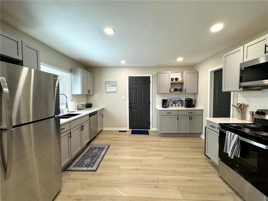 415 N Cherry Street — photo 2