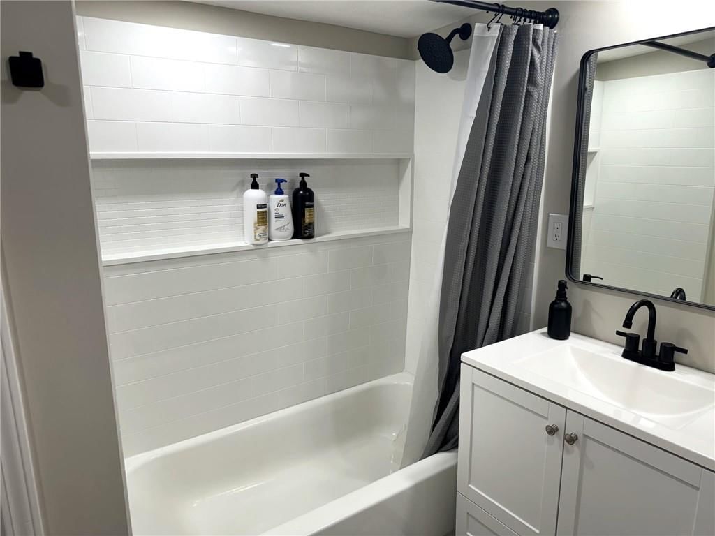 415 N Cherry Street — photo 21