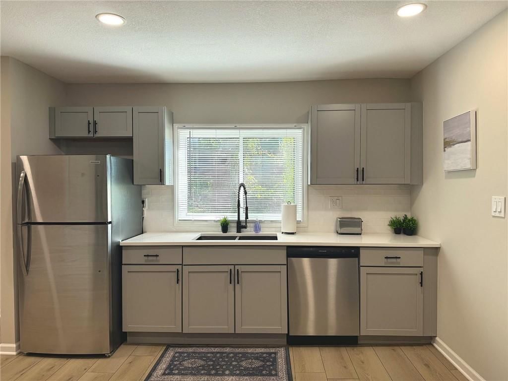 415 N Cherry Street — photo 6