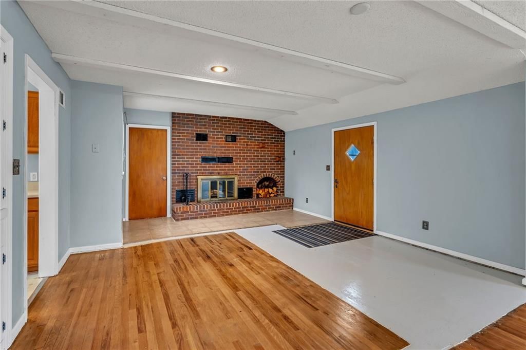 1334 S Poplar Street — photo 12