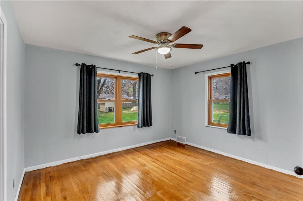 1334 S Poplar Street — photo 24
