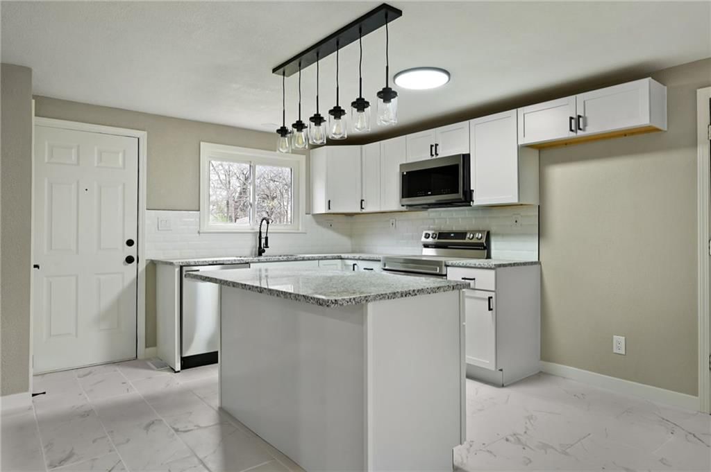 1210 LITTLE Avenue — photo 11