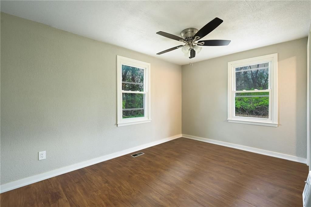 1210 LITTLE Avenue — photo 9