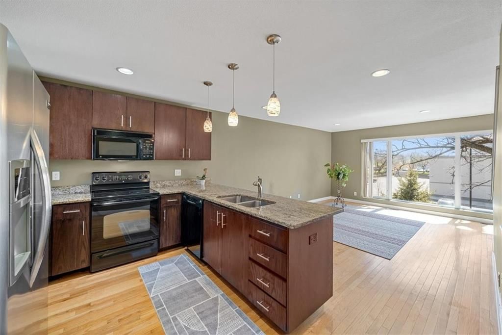 4118 Walnut Street — photo 10