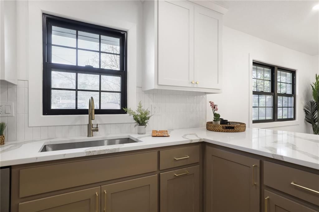 6024 W 87th Terrace — photo 13