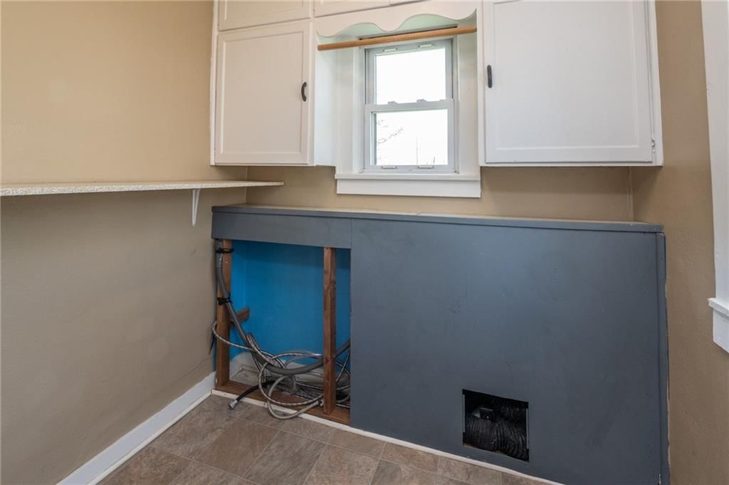 120 N Garrison Street — photo 5