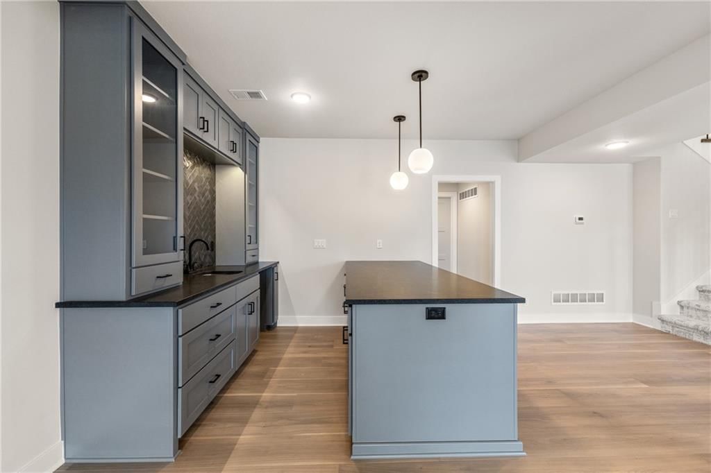 16929 Parkhill Street — photo 34
