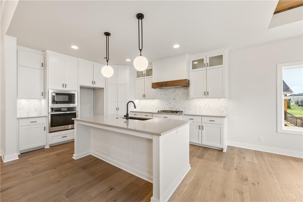 16929 Parkhill Street — photo 10