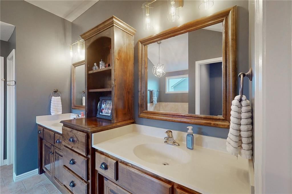 1546 Brompton Lane — photo 36