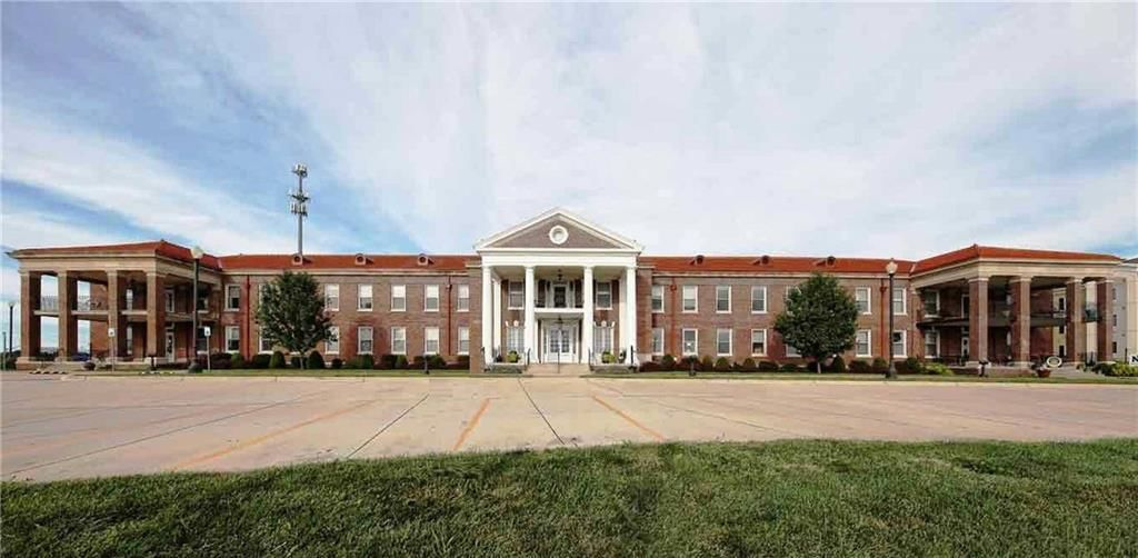 3500 N Village Dr., 103-105, St Joseph