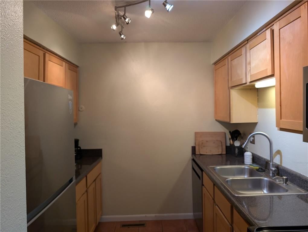 1702 E 97th Street — photo 10