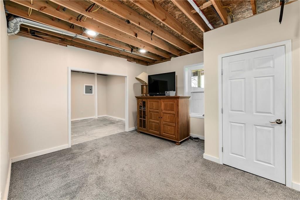 2161 N Whipple Road — photo 31