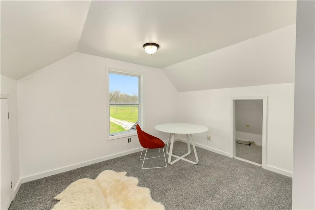 2161 N Whipple Road — photo 36