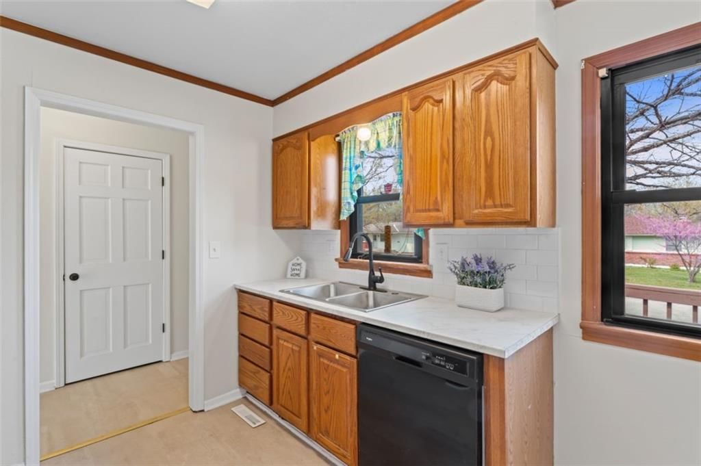 8709 E 84th Street — photo 11