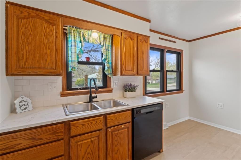 8709 E 84th Street — photo 13