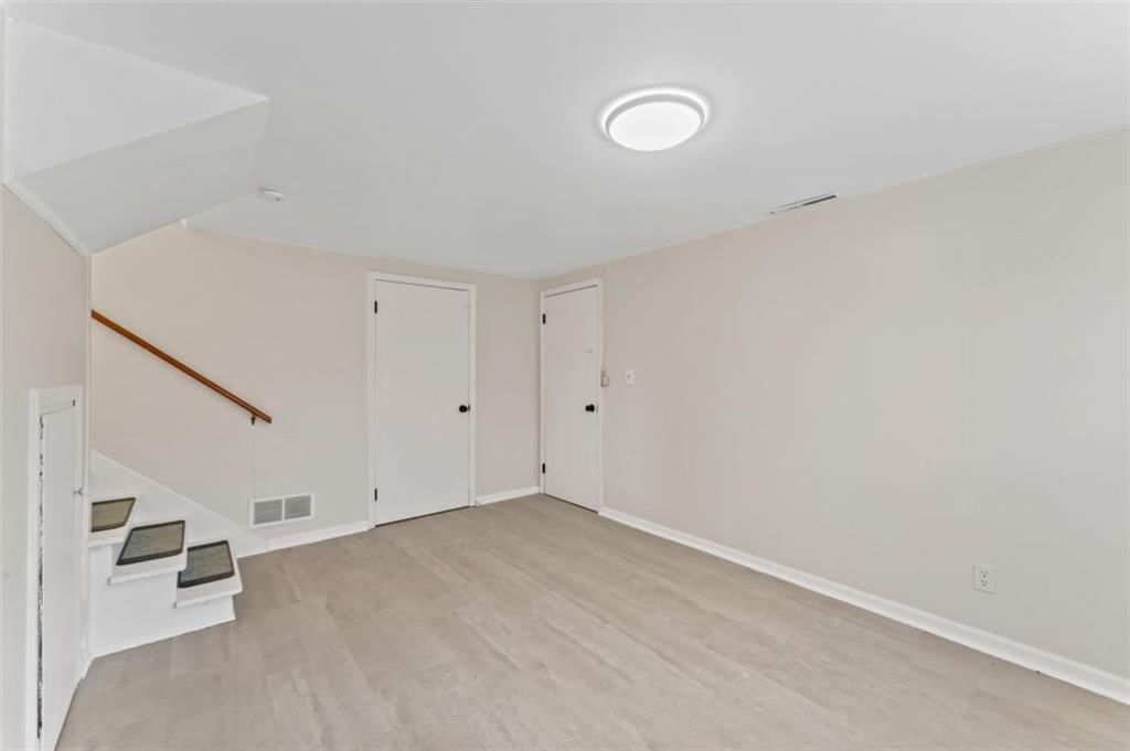 8709 E 84th Street — photo 32