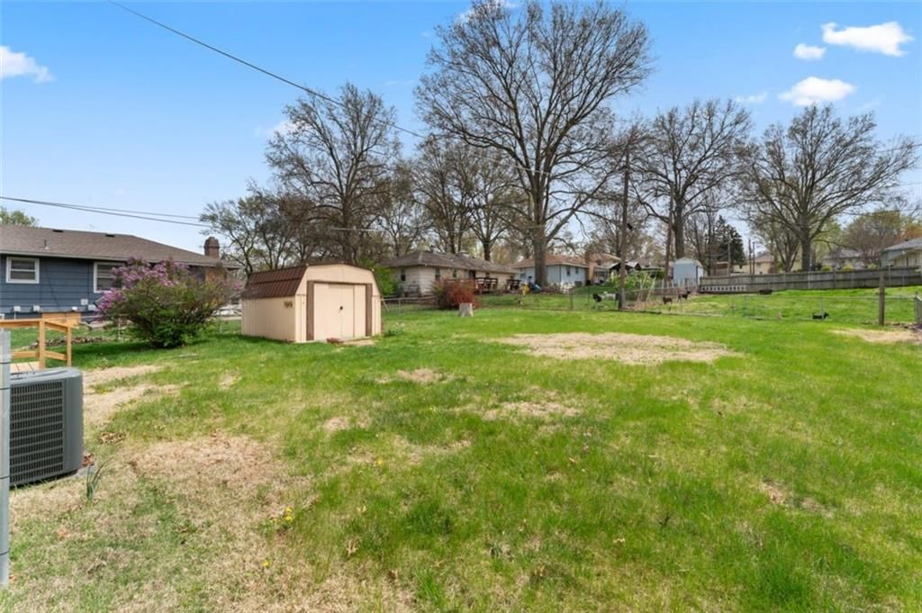 8709 E 84th Street — photo 39