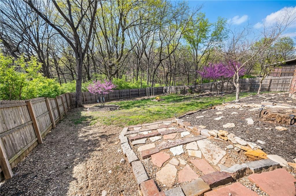 6714 N Camden Court — photo 32