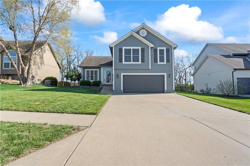 2117 SW Post Oak Road — photo 2