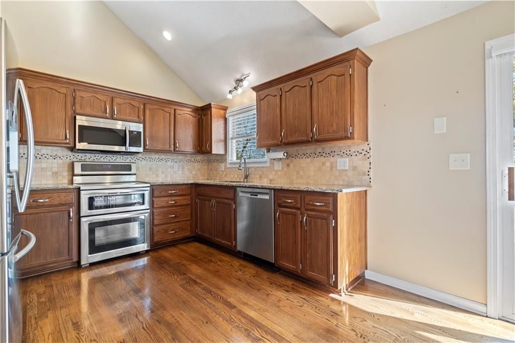 2117 SW Post Oak Road — photo 13