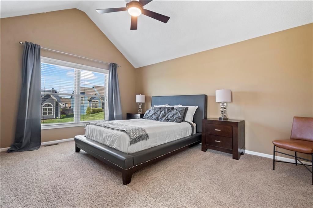 2117 SW Post Oak Road — photo 24