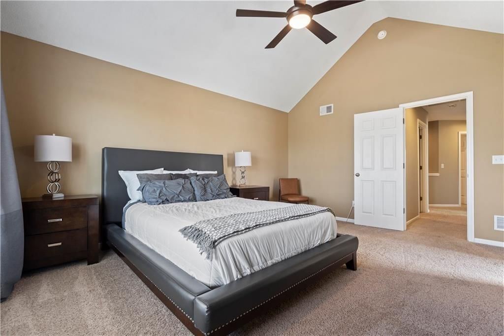 2117 SW Post Oak Road — photo 25