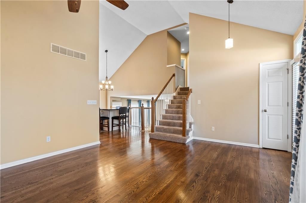2117 SW Post Oak Road — photo 6