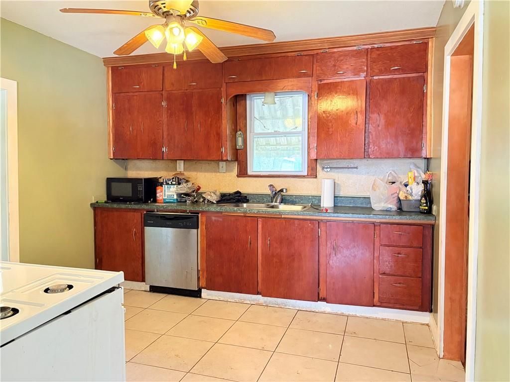 305 S Simms Street — photo 20