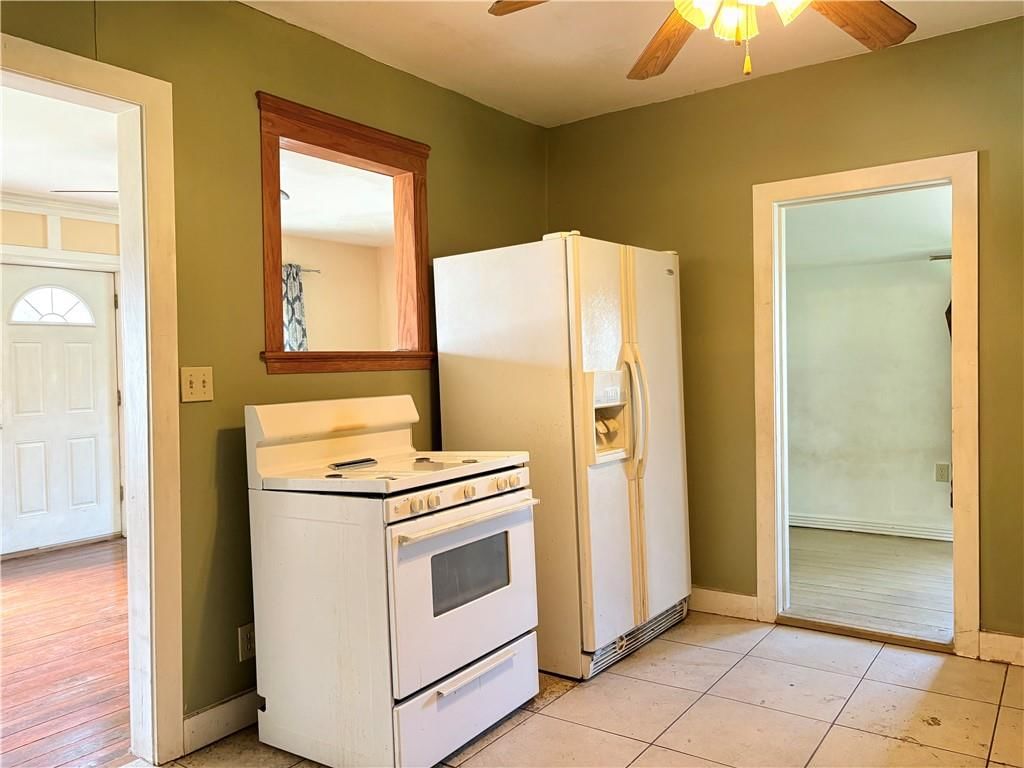 305 S Simms Street — photo 21