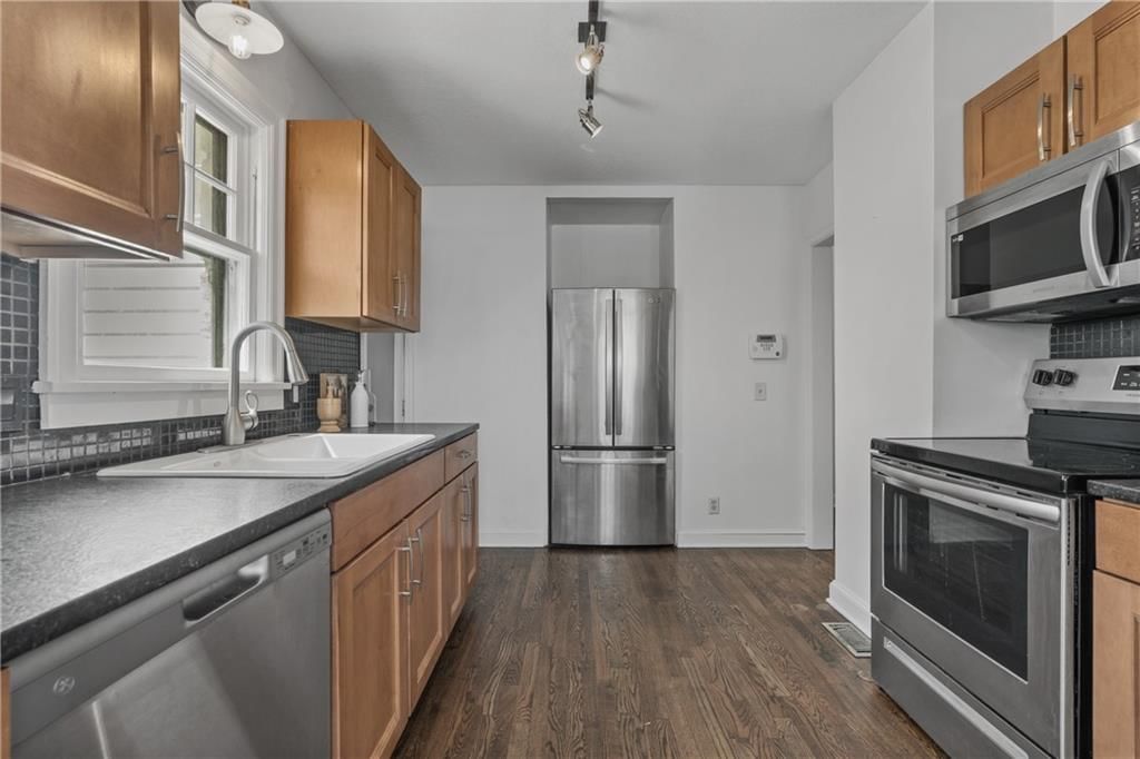 8310 Campbell Street — photo 12