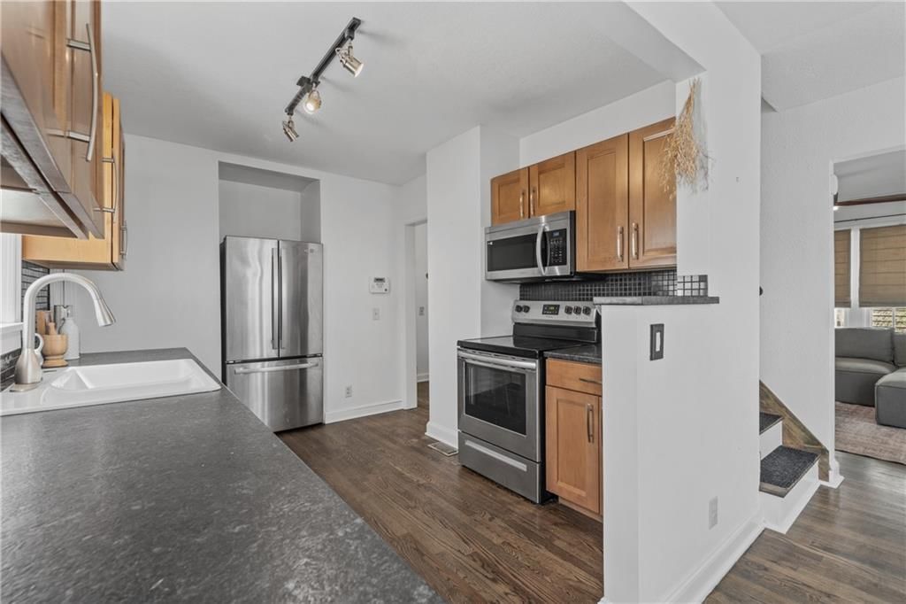 8310 Campbell Street — photo 13