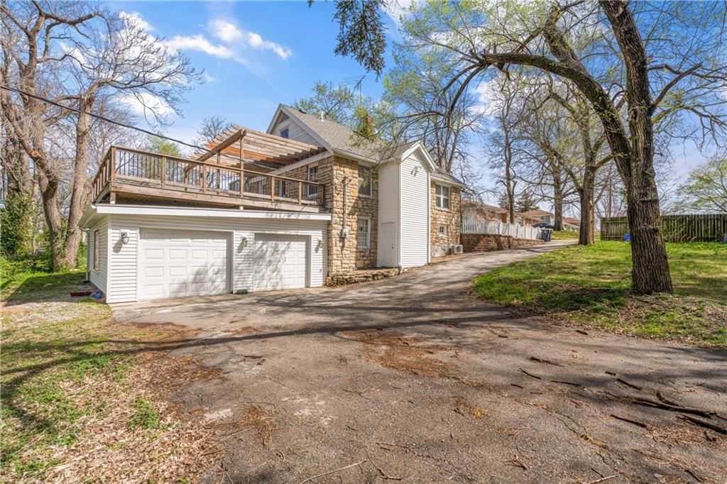 8310 Campbell Street — photo 30