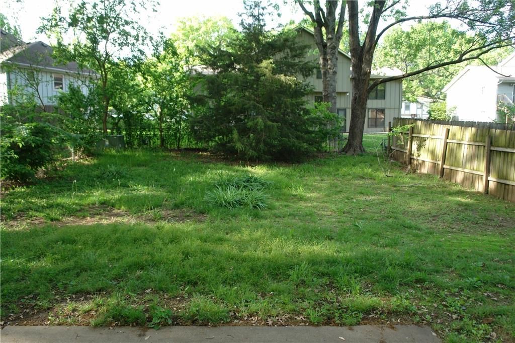 1912 E Cedar Street — photo 10