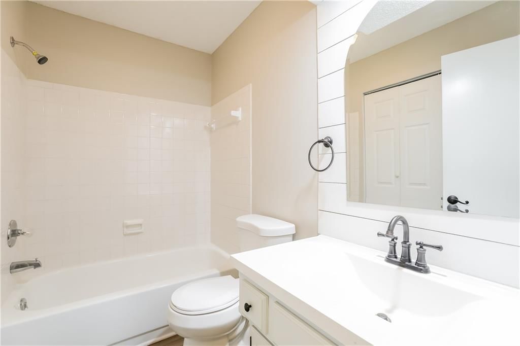 919 NE 108th Street — photo 11