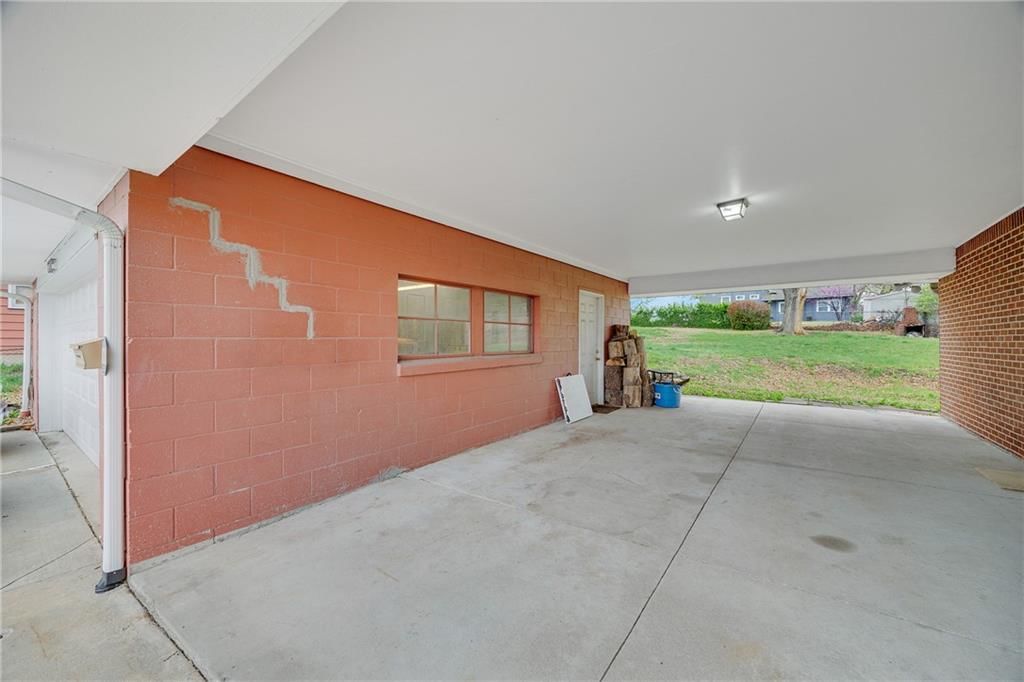 2520 Topping Avenue — photo 5