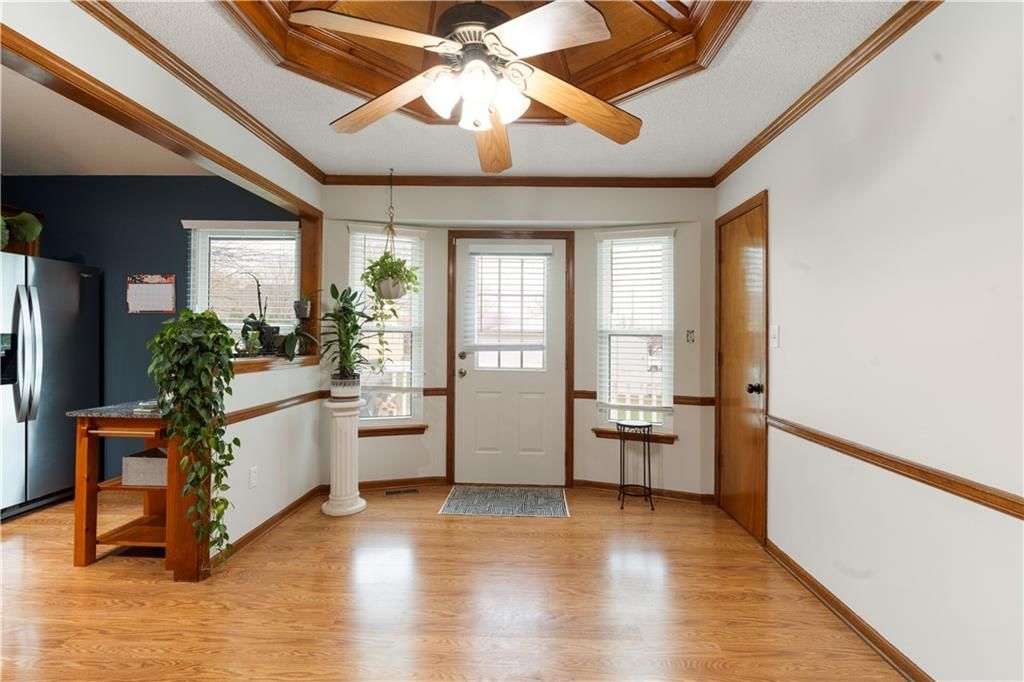 1102 W Huntington Drive — photo 11