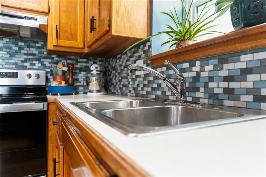 1102 W Huntington Drive — photo 13
