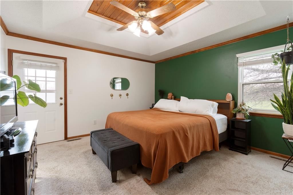 1102 W Huntington Drive — photo 19