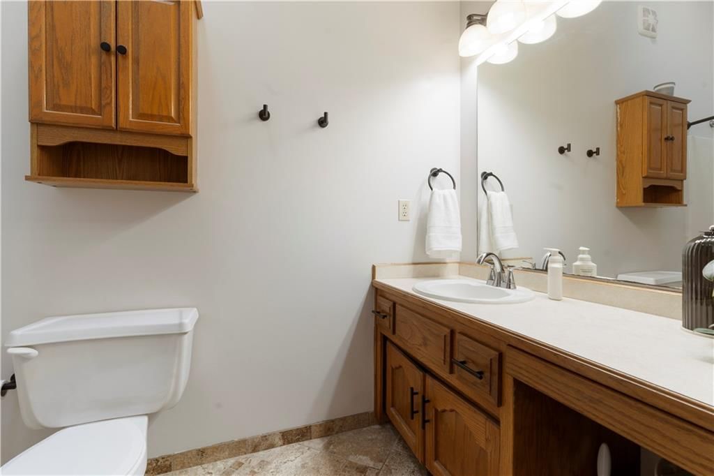 1102 W Huntington Drive — photo 27