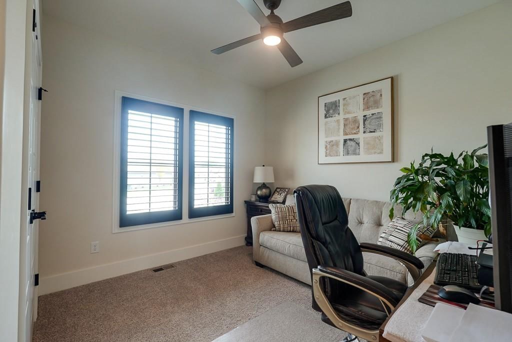 3916 Independence Avenue — photo 30