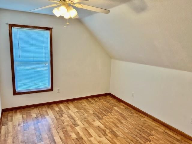 104 NE 11P Lane — photo 26