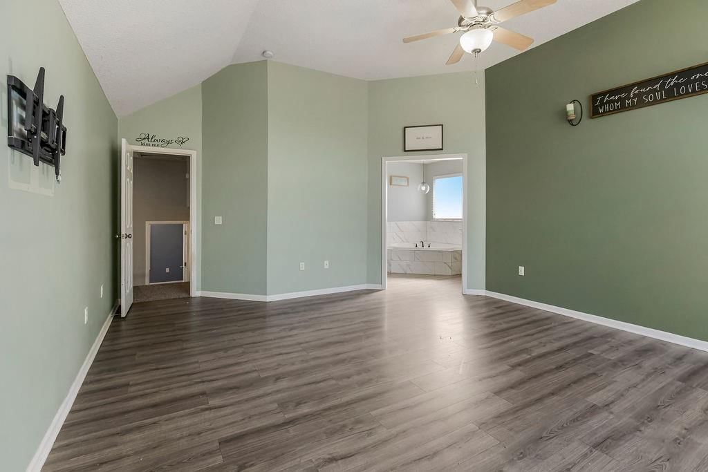 205 Thomas Place — photo 14