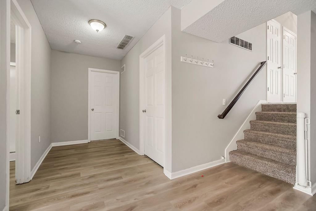 205 Thomas Place — photo 23