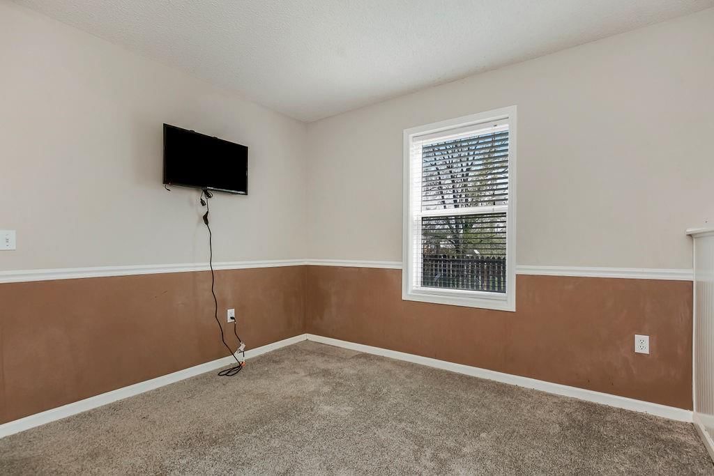 205 Thomas Place — photo 25