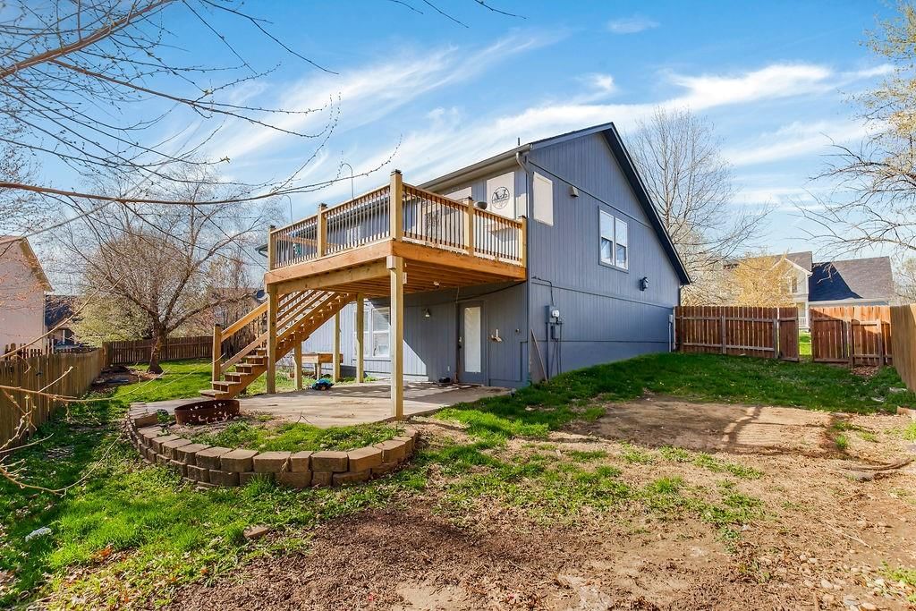 205 Thomas Place — photo 27