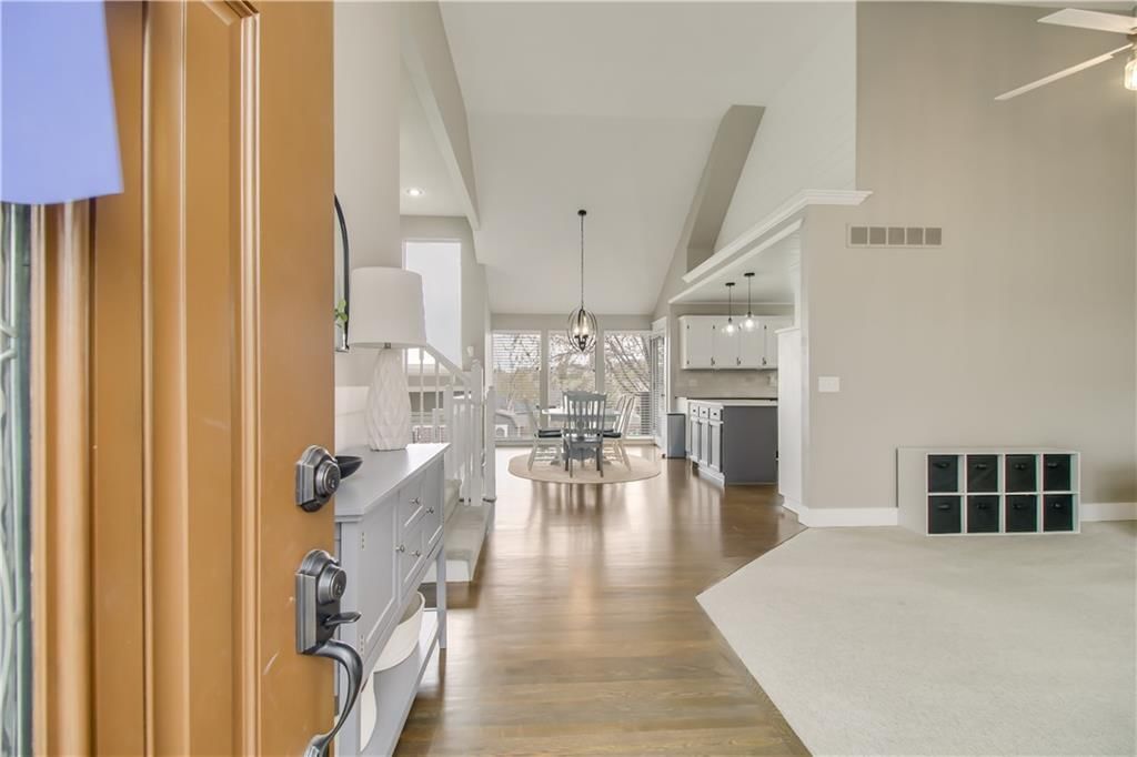 709 SW Montana Ridge Drive — photo 5