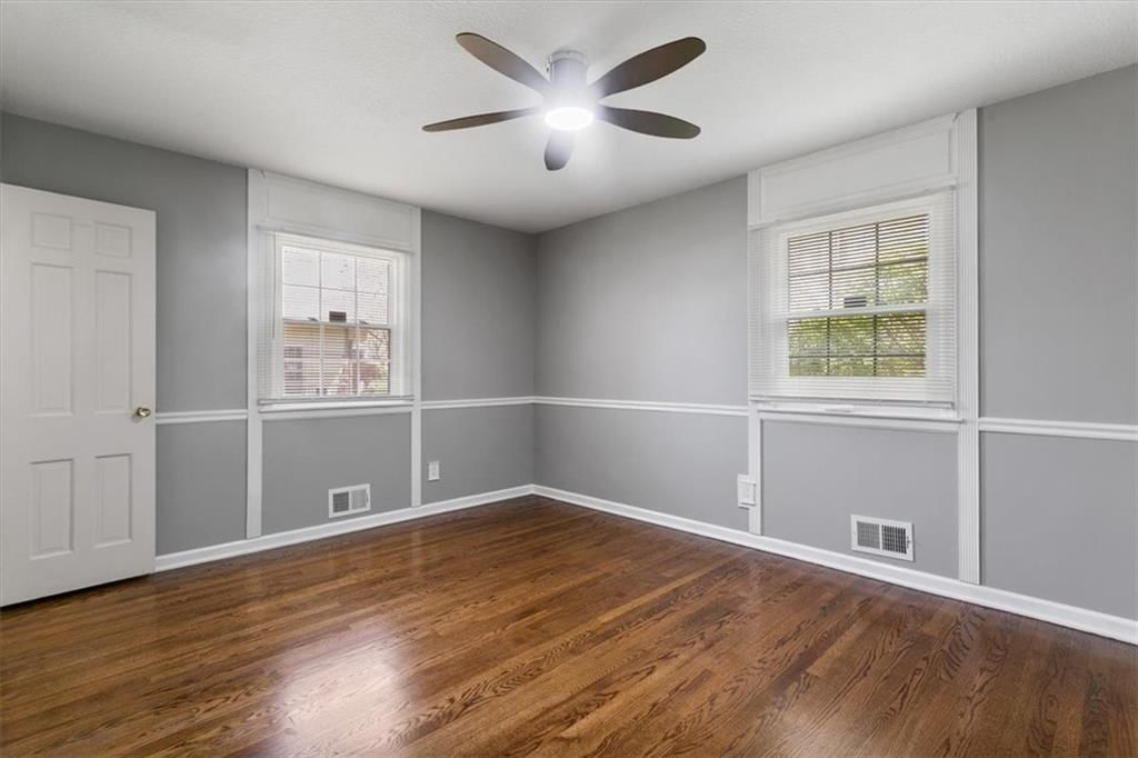 6423 Sterling Avenue — photo 16