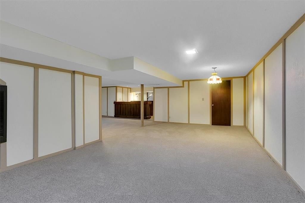 6423 Sterling Avenue — photo 27