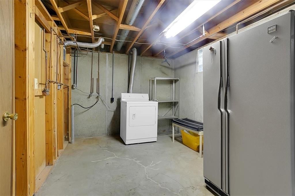6423 Sterling Avenue — photo 31