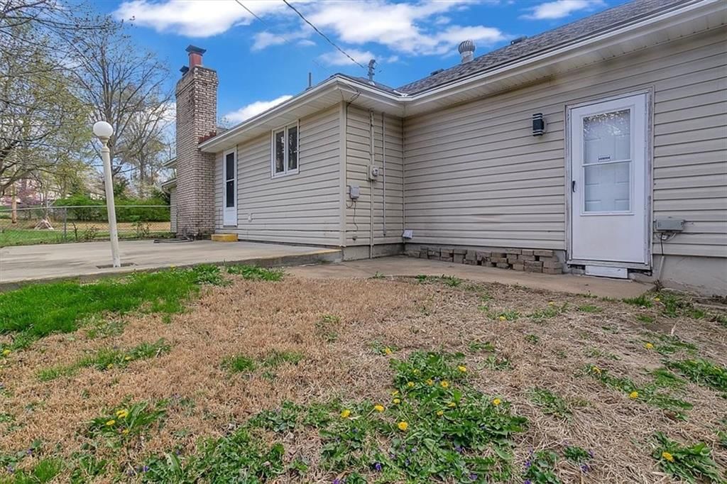 6423 Sterling Avenue — photo 34